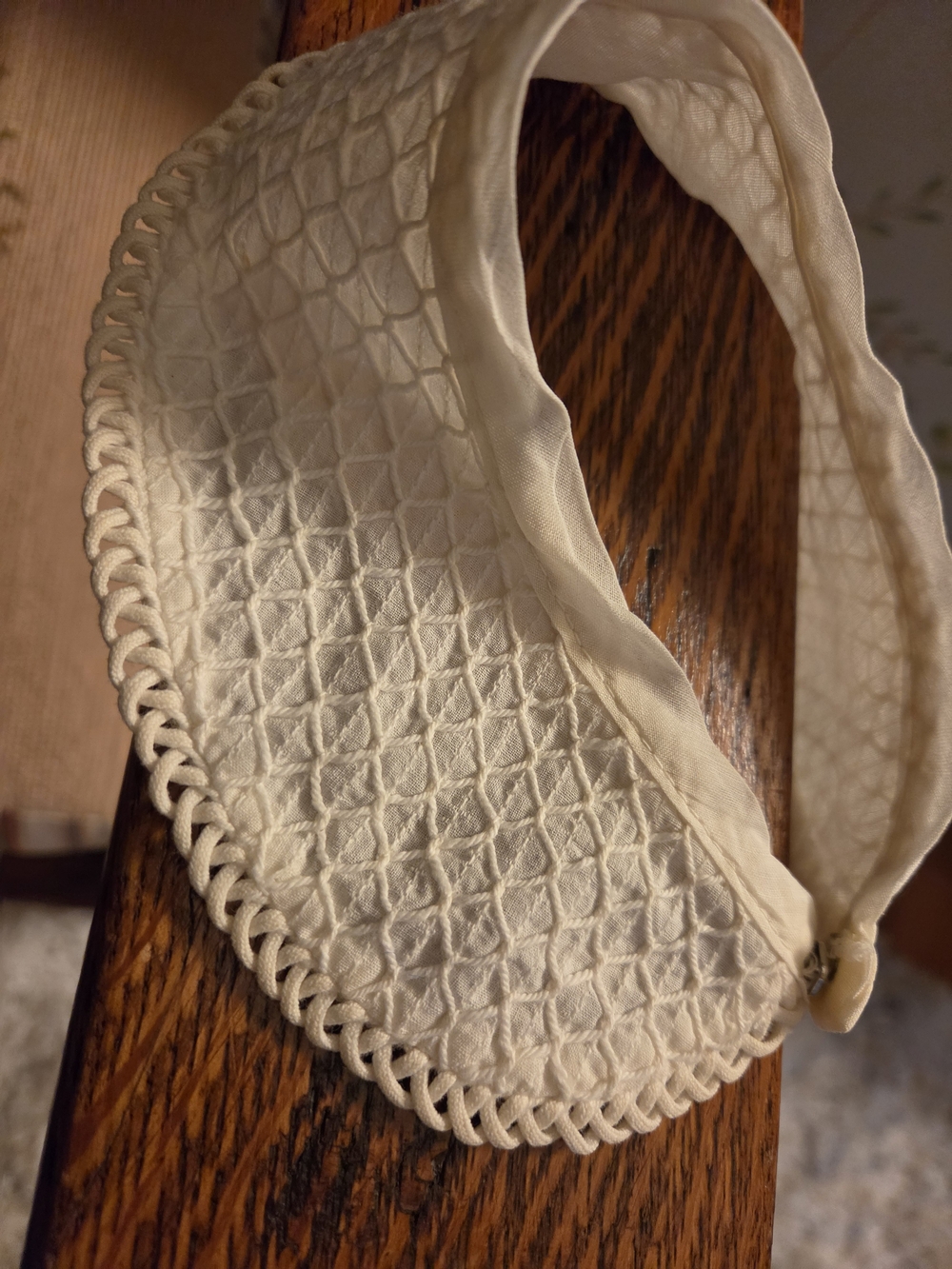 Vintage Textured Collars - Picture 3 of 9
